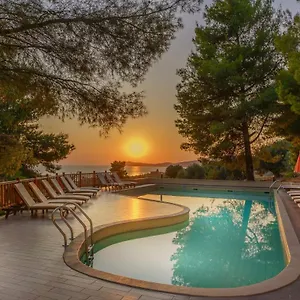 Ξενοδοχείο Greek Pride Cronwell Rahoni (adults Only), Νέα Σκιώνη